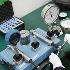 pressure-gauges-calibration-services